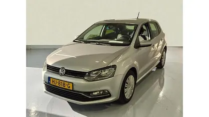 Grijs (metallic) Gebruikt 2016 VW Polo Comfortline Hatchback | € 5.999 (Super prijs)