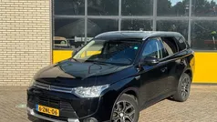 Zwart Gebruikt 2015 Mitsubishi Outlander Edition SUV | € 11.333 (Super prijs)