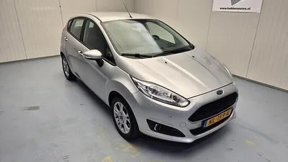 Occasion Ford Fiesta Style 80 PK (58 kW) 2017 Grijs (metallic) Hatchback