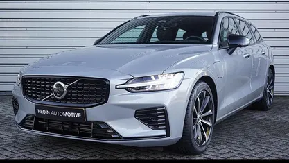 Occasion Volvo V60 Plus 349 PK (256 kW) 2025 Grijs Stationwagen