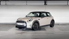 Grijs Gebruikt 2023 Mini Cooper Hatchback | € 26.500 (Eerlijke prijs)