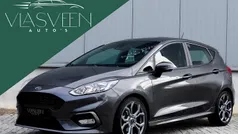 Grijs Gebruikt 2018 Ford Fiesta ST-Line Hatchback | € 11.750 (Eerlijke prijs)