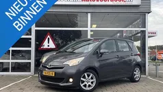 Grijs Gebruikt 2011 Toyota Verso-S MPV | € 4.999 (Eerlijke prijs)