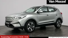 Grijs, metallic lak Gebruikt 2022 MG ZS Luxury Sedan | € 25.995 (Eerlijke prijs)