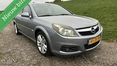 Grijs Gebruikt 2008 Opel Vectra GTS Executive Hatchback | € 2.999 (Goede deal)