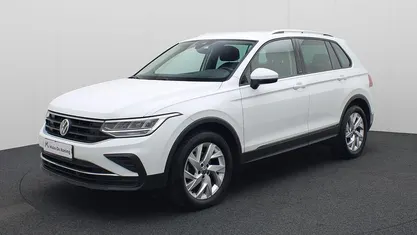 Wit Gebruikt 2021 VW Tiguan Life SUV | € 25.340 (Super prijs)