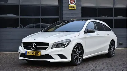 Wit Occasion 2015 Mercedes CLA180 Shooting Brake Ambition Stationwagen | € 16.950 (Super prijs)