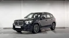 Saphirschwarz metallic (zwart metallic) Gebruikt 2024 BMW X1 M Sport SUV | € 40.900 (Eerlijke prijs)