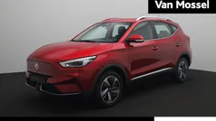 Rood Nieuw 2025 MG ZS Comfort Sedan | € 26.995 (Eerlijke prijs)
