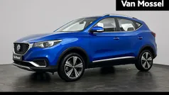 Blauw, metallic lak Gebruikt 2021 MG ZS Luxury Sedan | € 16.995 (Eerlijke prijs)