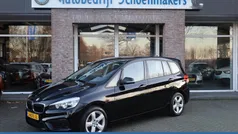 Zwart Gebruikt 2017 BMW 220 Executive Stationwagen | € 15.845 (Eerlijke prijs)