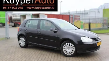Zwart Gebruikt 2008 VW Golf VI Hatchback | € 4.650 (Eerlijke prijs)