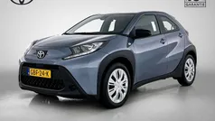 Gebruikt 2024 Toyota Aygo Play Hatchback | € 17.950 (Eerlijke prijs)