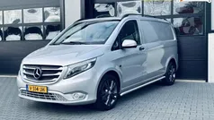 Zilver (metallic) Gebruikt 2017 Mercedes Vito Sedan | € 18.775 (Eerlijke prijs)
