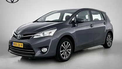 Grijs Gebruikt 2013 Toyota Verso Business Edition MPV | € 13.845 (Eerlijke prijs)