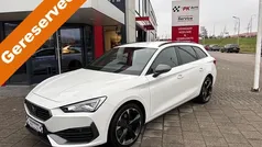 Wit Gebruikt 2022 Cupra Leon VZ Stationwagen | € 24.445 (Super prijs)