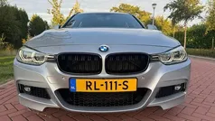 Grijs Gebruikt 2018 BMW 318 Executive Stationwagen | € 17.250 (Eerlijke prijs)