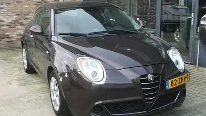 Bruin (metallic) Gebruikt 2012 Alfa Romeo MiTo Business Hatchback | € 5.950 (Eerlijke prijs)
