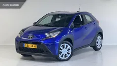 Blauw Gebruikt 2024 Toyota Aygo Play Hatchback | € 16.995 (Eerlijke prijs)