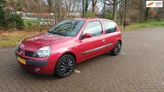 Gebruikt 2001 Renault Clio II Hatchback | € 999 (Eerlijke prijs)