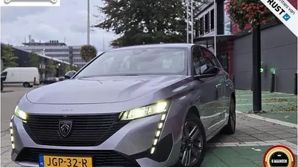 Gebruikt 2022 Peugeot 308 Business-Line Hatchback | € 18.750 (Eerlijke prijs)