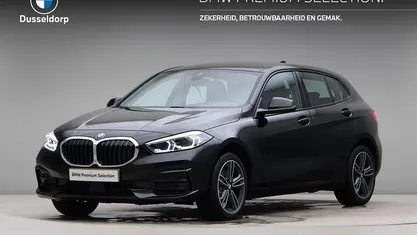 Occasion 2023 BMW 118 Sport Line Hatchback | € 26.450 (Eerlijke prijs)