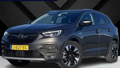 Grijs (metallic) Occasion 2020 Opel Grandland X Innovation SUV | € 20.425 (Eerlijke prijs)