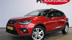 Rood, metallic lak Gebruikt 2018 Seat Arona Beats SUV | € 12.440 (Eerlijke prijs)