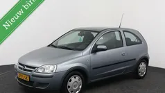 Grijs Gebruikt 2004 Opel Corsa Cosmo Hatchback | € 1.750 (Eerlijke prijs)