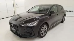 Gebruikt 2022 Ford Focus ST-Line Sedan | € 20.990 (Eerlijke prijs)