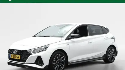 Atlas white Gebruikt 2022 Hyundai i20 N Line Hatchback | € 18.250 (Eerlijke prijs)