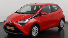Gebruikt 2020 Toyota Aygo X-play Hatchback | € 14.495 (Eerlijke prijs)