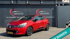Rood Gebruikt 2014 Renault Clio IV Expression Hatchback | € 7.350 (Eerlijke prijs)