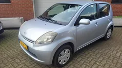 Grijs Gebruikt 2005 Daihatsu Sirion Hatchback | € 1.850 (Eerlijke prijs)