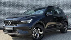 Zwart Gebruikt 2025 Volvo XC40 Plus SUV | € 45.694 (Eerlijke prijs)