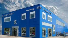 Oranje Gebruikt 2023 Peugeot 2008 Allure SUV | € 19.735 (Goede deal)