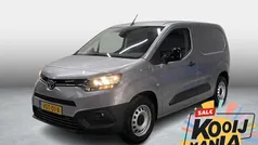 Iron silver (licht zilver) Gebruikt 2023 Toyota Proace City Van | € 32.602 (Eerlijke prijs)