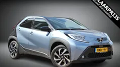 Grijs Gebruikt 2024 Toyota Aygo Envy Hatchback | € 21.950 (Eerlijke prijs)