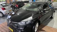 Zwart Gebruikt 2018 Renault Clio IV LIMITED Hatchback | € 9.950 (Eerlijke prijs)