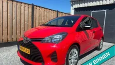 Rood Gebruikt 2016 Toyota Yaris Hatchback | € 9.650 (Goede deal)