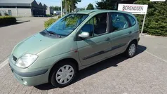 Groen Gebruikt 2003 Renault Scénic MPV | € 995 (Eerlijke prijs)