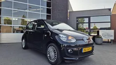 Zwart Gebruikt 2015 VW up! high up! Hatchback | € 6.900 (Eerlijke prijs)