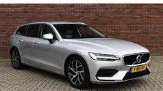 Grijs Gebruikt 2020 Volvo V60 Momentum Stationwagen | € 29.450 (Goede deal)