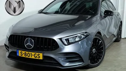 Grijs Gebruikt 2018 Mercedes A200 AMG line Hatchback | € 17.500 (Goede deal)