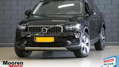 Zwart Gebruikt 2022 Volvo XC40 Inscription SUV | € 31.950 (Goede deal)