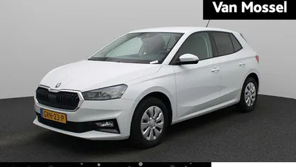 Wit Occasion 2024 Skoda Fabia Selection Hatchback | € 22.900 (Eerlijke prijs)