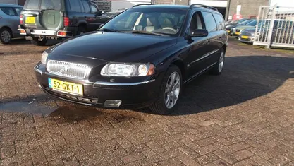 Occasion Volvo V70 Momentum 142 PK (104 kW) 2007 Zwart (metallic) Stationwagen