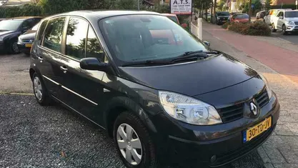 Occasion Renault Scénic II Authentique 110 PK (80 kW) 2006 Grijs MPV