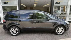 Zwart Gebruikt 2010 Ford S-MAX Titanium MPV | € 4.444 (Goede deal)