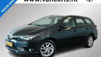 Grijs Gebruikt 2017 Toyota Auris Stationwagen | € 15.440 (Eerlijke prijs)